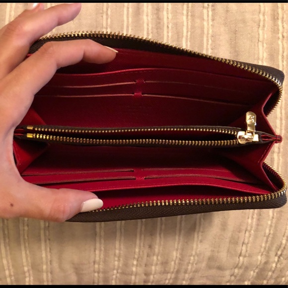 Louis Vuitton CLÉMENCE WALLET - Picture 8 of 12